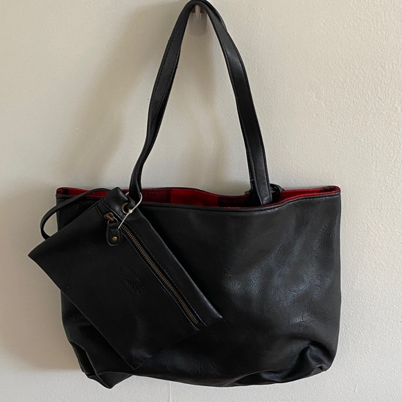 G.H. Bass & Co. Black Tote with Red Lining - Picture 1 of 1